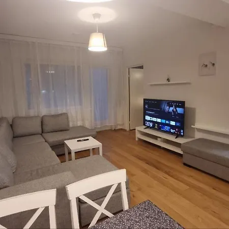 Aa Saariniemenkatu Apartamento
